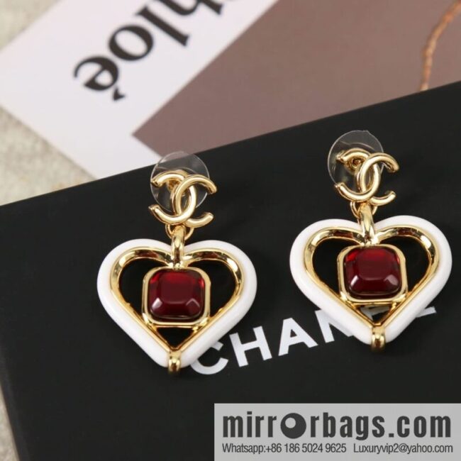 New ☑️ Chanel c2 double c peach heart love stud earrings