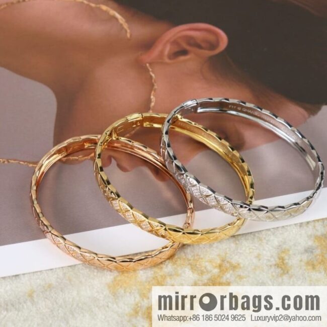 New ☑️ Chanel coco crush series rhombus bracelet bracelet