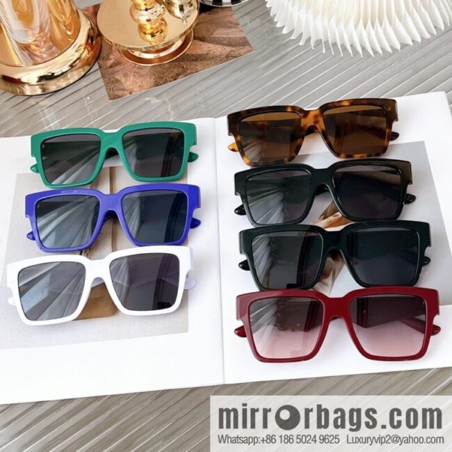 D & G Dolce & Gabbana Square Unisex Sunglasses