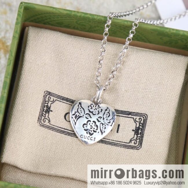 wsxc1676290921315_3-800x800bcx5ruxgb02194479_20250709015306.jpg New Gucci gucci peach heart love necklace