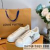 LV/Louis Vuitton 𝟐𝟎𝟐𝟐|𝐓𝐢𝐦𝐞 𝐨𝐮𝐭 series rhinestone logo white shoes