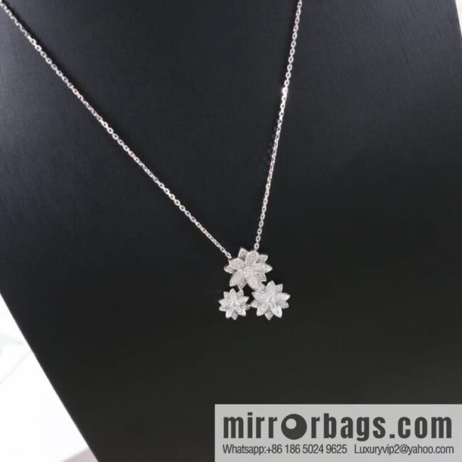 wsxc1676982345912_0-800x800nz0fwh0l0w1191114_20250709001127.jpg Van Cleef & Arpels lotus necklace
