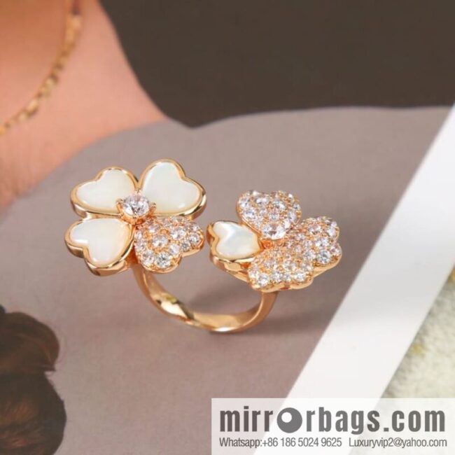 Van Cleef & Arpels cosmos four-leaf clover fritillary ring