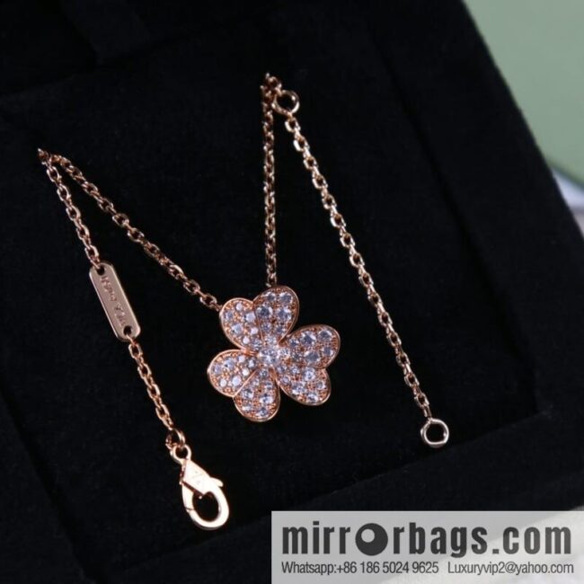 Van Cleef & Arpels Clover ☘️ necklace