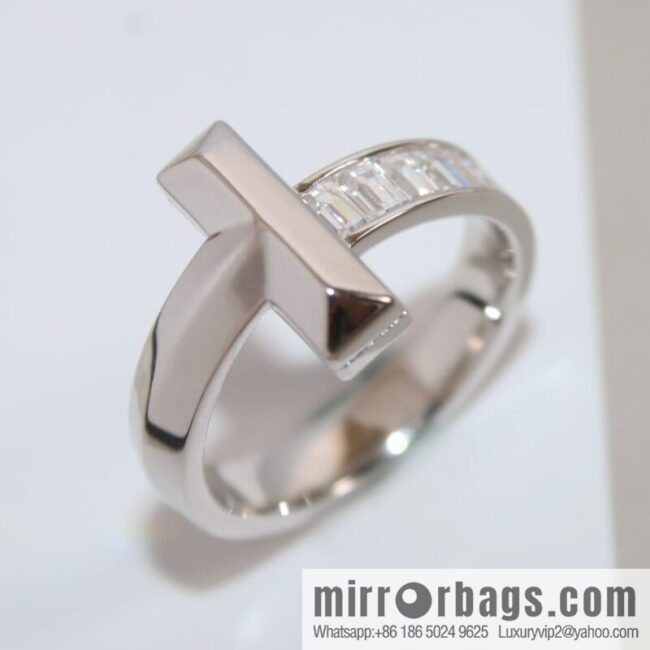 New ☑️ TIFFANY & Co. Tiffany & Co. T1 square diamond ring