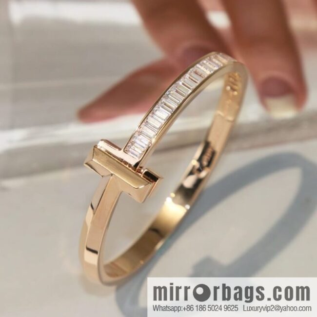 New ☑️ TIFFANY & Co. Tiffany & Co. T1 square diamond bracelet bracelet