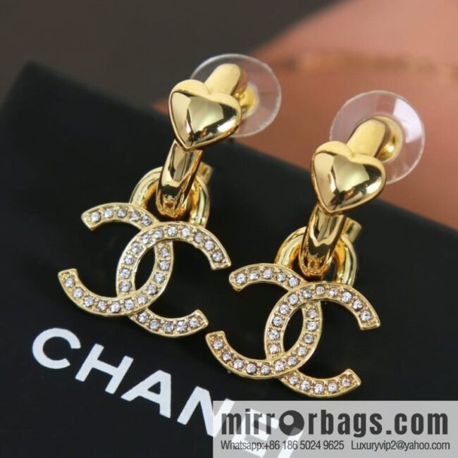 New ☑️ Chanel c2 gold double c peach heart love stud earrings