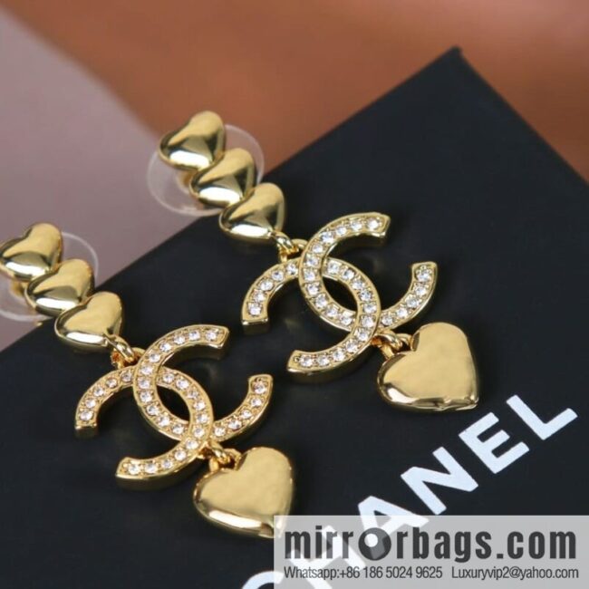 New ☑️ Chanel c3 gold double c peach heart love stud earrings