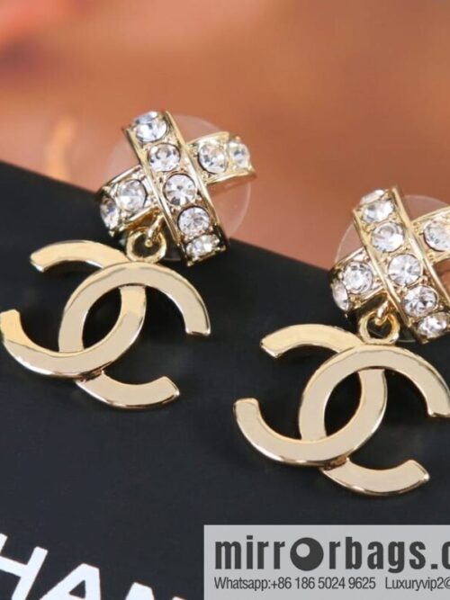 wsxc1677500449956_0-800x800b01ljccp1pe190727_20250708235902.jpg New ☑️ Chanel c2 double C cross full diamond stud earrings