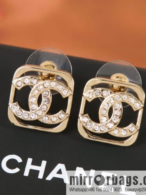 wsxc1677500452997_0-800x800q1k2zc3wrmr190705_20250708235819.jpg New ☑️ Chanel c1 double c cut-out full diamond stud earrings