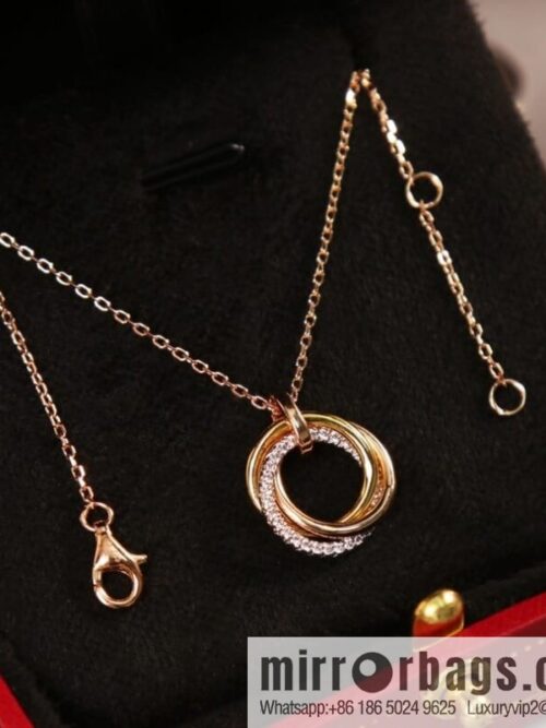 wsxc1677500459165_0-800x80003bn5n3igjq190661_20250708235651.jpg Cartier Trinity series three-color three-ring necklace