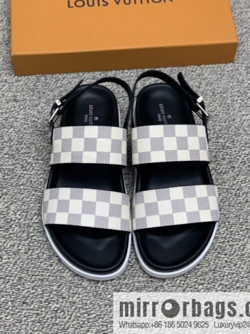 wsxc1677587453884_0-800x800r5uwkpux05535006_20250716040518.jpg LV/Louis Vuitton men\'s sandals with classic PVC and black outsoles