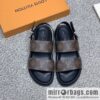 LV/Louis Vuitton uses classic PVC with black outsoles to form men\'s sneakers