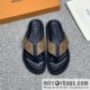 LV/Louis Vuitton features classic PVC men\'s sneakers with black outsoles