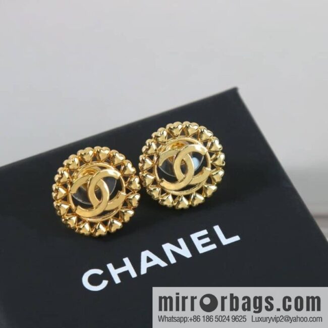 New ☑️ Chanel gold double c round love peach heart stud earrings