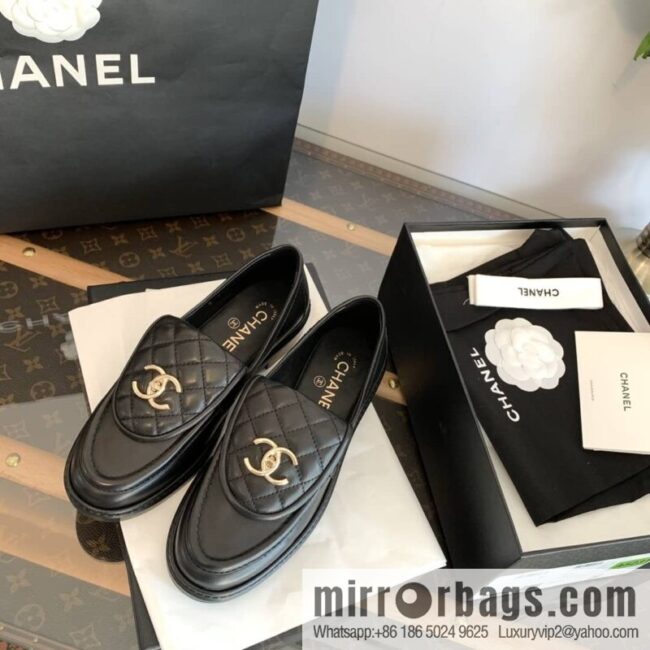 Chanel Xiaoxiang Medieval Rhombus Vintage loafers