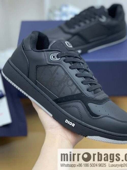 wsxc1677932737997_3-800x800mljszt5fes334537_20250716040142.jpg Dior Dior uses black smooth cow leather (fabric) carefully made men\'s low-top sneakers