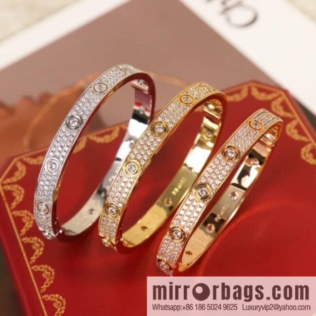 Cartier Classic Love Series Main Diamond Gypsy Bracelet