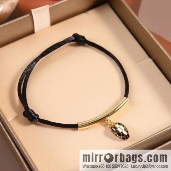 BVLGARI Bulgari SERPENTI FOREVER series snake head bracelet
