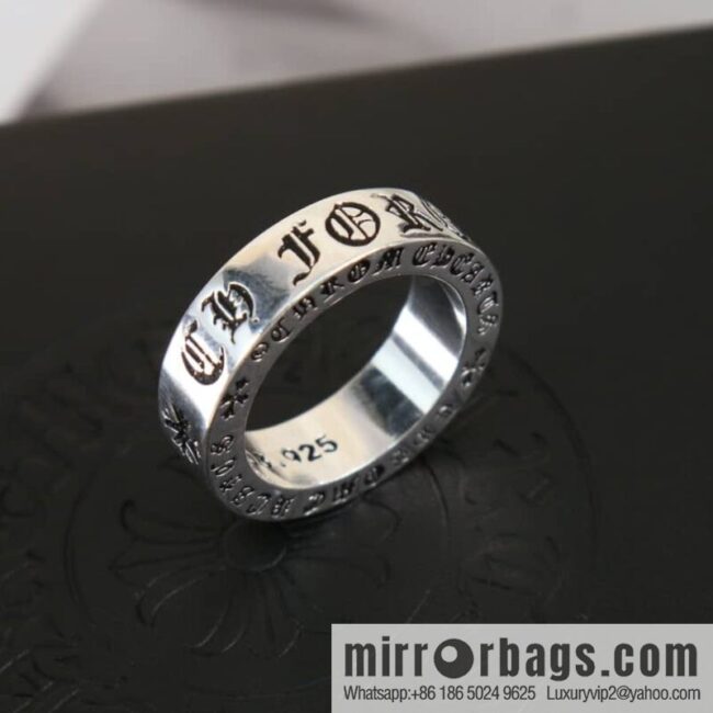Classic explosion, Croxin cross letter ring