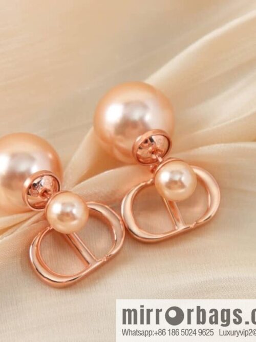 wsxc1678278464955_0-800x8003bxpmpm5at3187435_20250708221430.jpg New ☑️ Dior rose gold pearl stud earrings