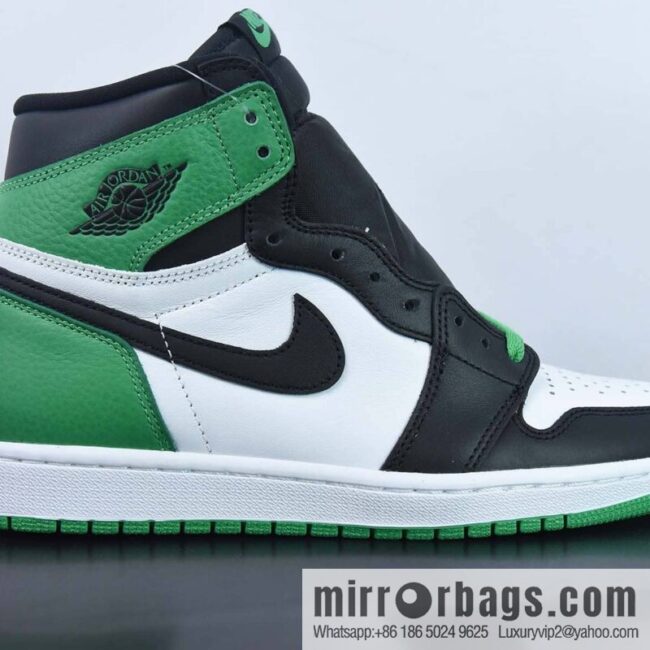 Air Jordan 1 High OG Lucky Green Black and Green Toe Vintage High Top Basketball Shoes, White and Green Black Item number: DZ5485-031