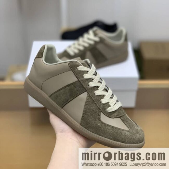 𝐌𝐚𝐢𝐬𝐨𝐧𝐌𝐚𝐫𝐠𝐢𝐞𝐥𝐚 in brown leather (fabric) and nubuck Unisex shoes