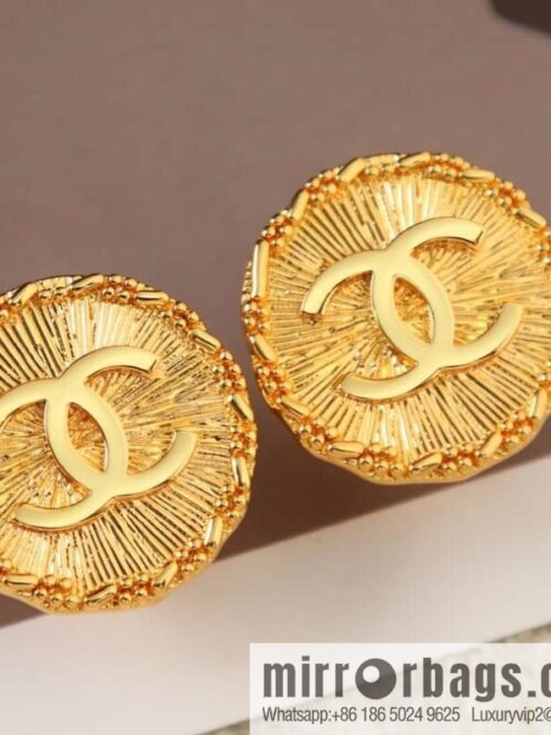 wsxc1678536402459_3-800x8000srccl4jgj1187352_20250708221201.jpg New ☑️ Chanel double c gold medieval round earrings