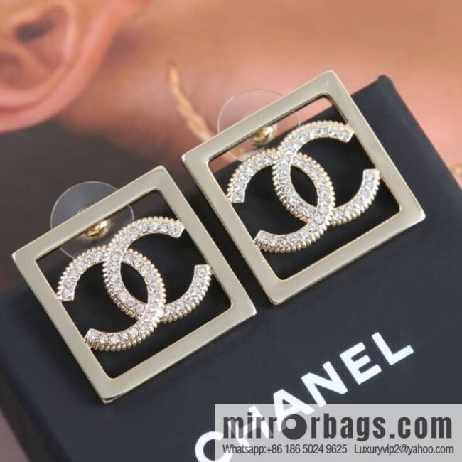 New ☑️ Chanel double c square hollow stud earrings