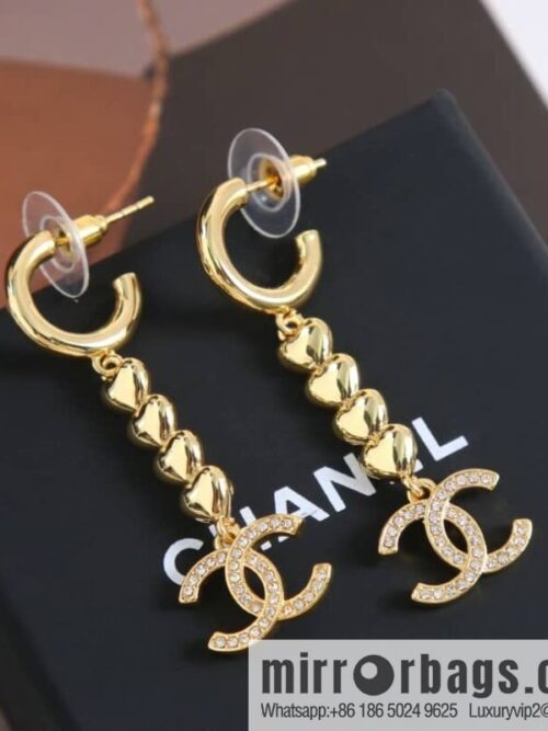 wsxc1678624072393_0-800x800w1rpxgzxnh4187297_20250708221022.jpg New ☑️ Chanel c3 double c love peach heart stud earrings