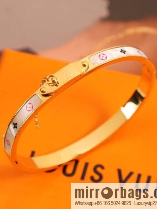 wsxc1678796759028_0-800x800ihk1yjuevqn187151_20250708220614.jpg Louis Vuitton Louis Vuitton medieval colored bracelet