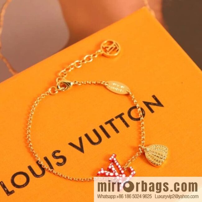 Louis Vuitton Louis Vuitton floral letter LV necklace