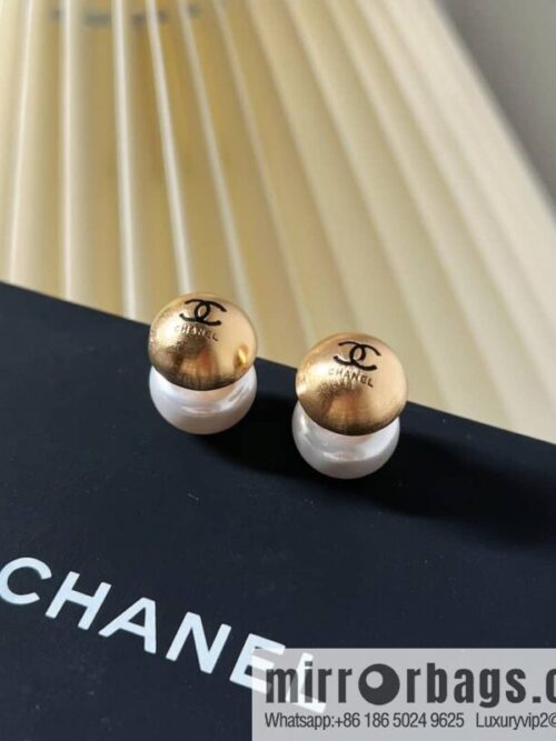 wsxc1678968900148_1-800x800ugbpw1xmfbn186990_20250708220130.jpg New ☑️ Chanel gold pearl stud earrings