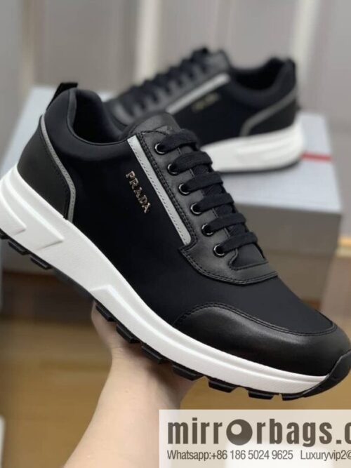 wsxc1678969080331_4-800x800k3rizfx3ycb30662_20250716032811.jpg Prada is made of soft leather (fabric) and nylon patchwork men\'s sneakers