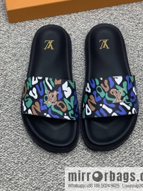 wsxc1678969101644_0-800x800mhhzybveidp30606_20250716032734.jpg LV/Louis Vuitton features classic PVC men\'s sandals with black outsoles
