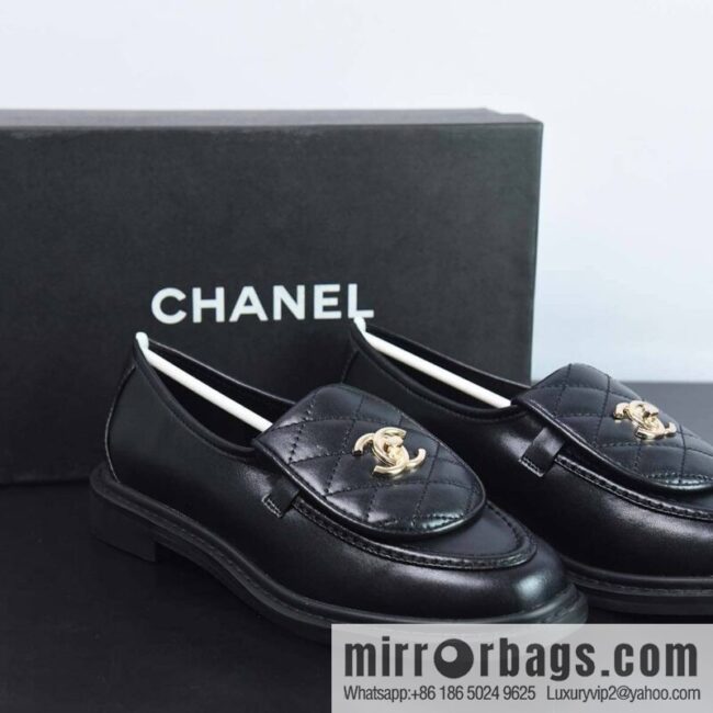 Chanel Chanel [Xiaoxiangfeng] new buckle loafers