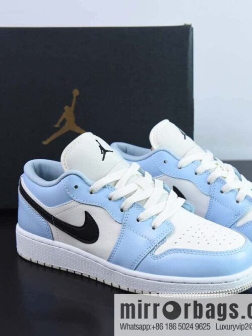 wsxc1679314592705_4-800x8002ajxrdspnt127018_20250716025645.jpg Air Jordan 1 Low GS Ice Blue AJ1 White Black Blue, item number 554723-401