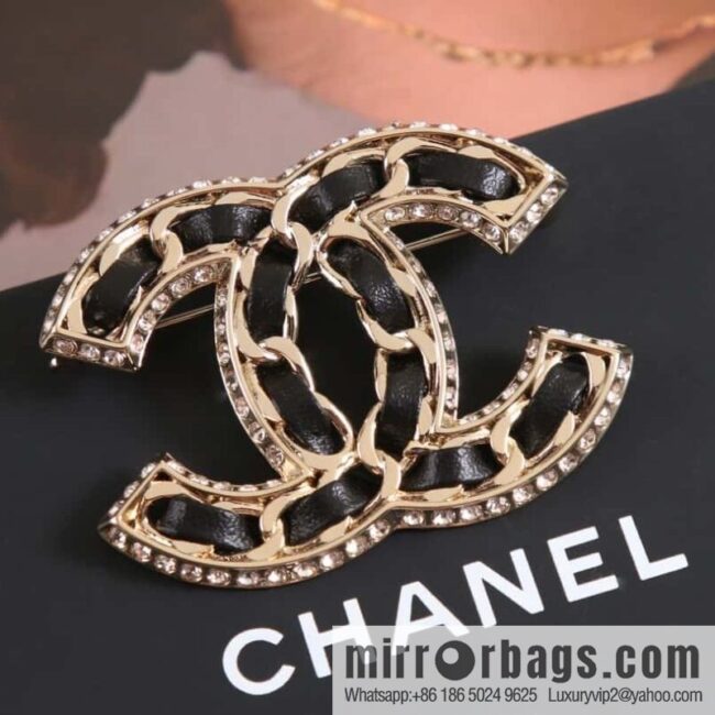 wsxc1679399516918_0-800x800fdgbpxogext186710_20250708215306.jpg New ☑️ Chanel double c black leather rope with drill brooch