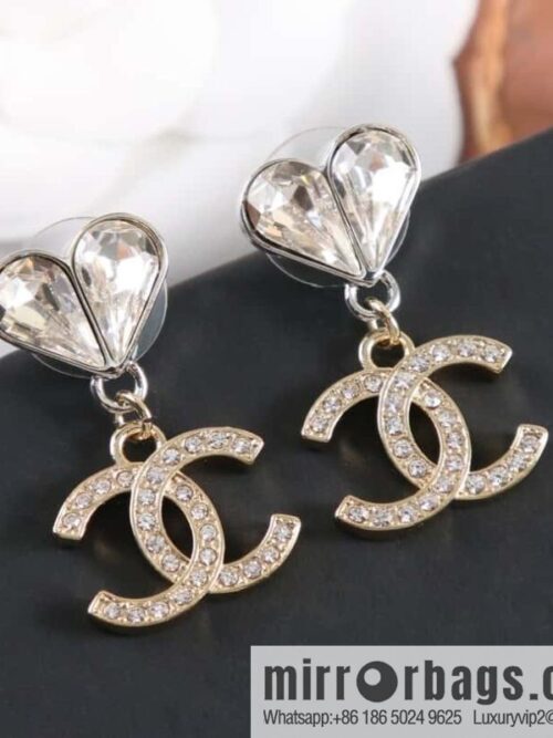 wsxc1679399528906_0-800x800o1s5qkawheq186609_20250708215005.jpg New ☑️ Chanel c2 double c full diamond peach heart love stud earrings