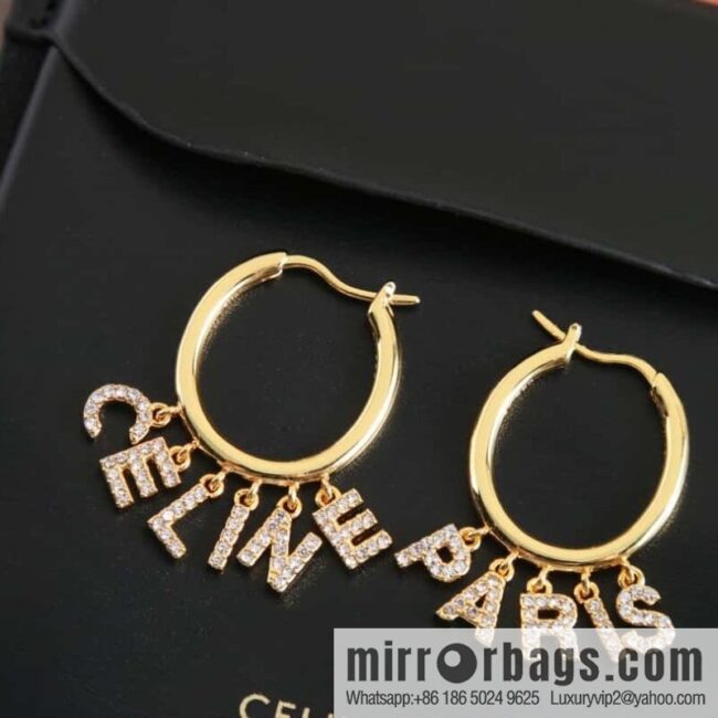 wsxc1679399533104_0-800x800ioh44ldnlpm183502_20250708202003.jpg New Celine tassel full diamond letter stud earrings
