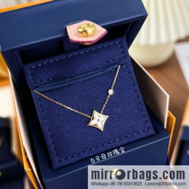 Louis Vuitton Louis Vuitton lv diamond fritillary necklace