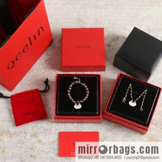 wsxc1679660000189_1-800x800xmom33gexzp183367_20250708201559.jpg Qeelin, White Fritillary Ruyi Lock Safety Lock bracelet necklace