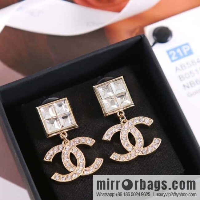 New ☑️ Chanel c2 double c square diamond stud earrings