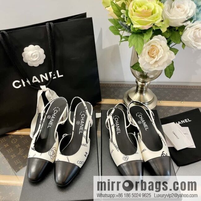 Chanel Chanel Xiaoxiang black and white color matching full logo thick heel sandals