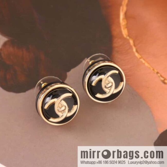 New ☑️ Chanel c1 double c round stud earrings