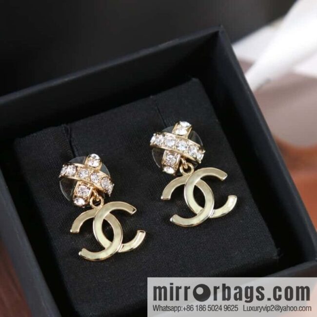 New ☑️ Chanel c2 double C cross full diamond stud earrings