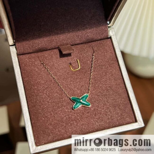CHAUMET Cross necklace
