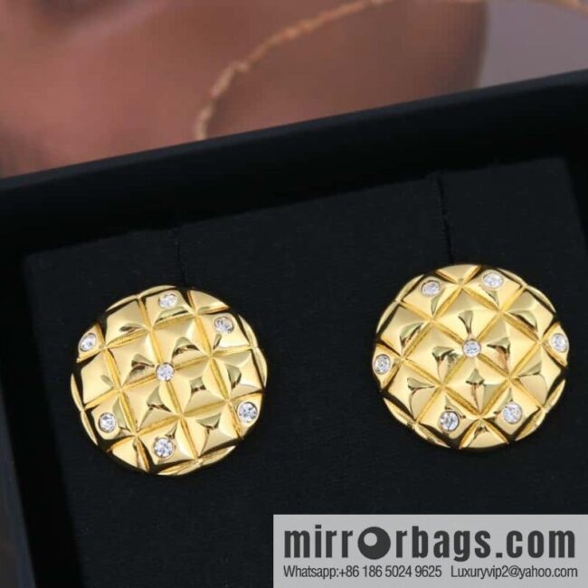 wsxc1680870539747_0-800x800vzpchbfyea2182458_20250708195014.jpg New ☑️ Chanel medieval series gold rhombus round earrings