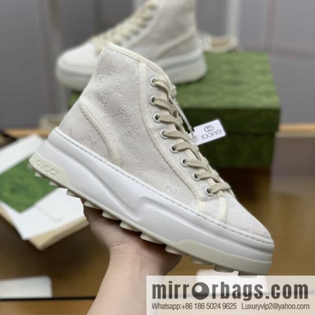 Gucci Gucci uses beige classic GG canvas to make women\'s sports and leisure platform shoes