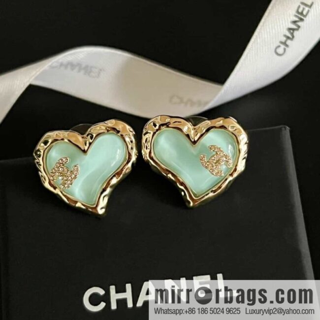 New ☑️ Chanel C1 double c peach heart love stud earrings